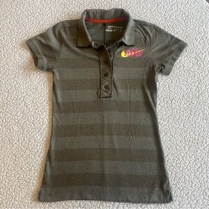 Nike Women’s Golf Polo Shirt XS Dri-FIT Raw Edge Seams‎